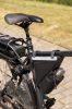 Geanta de bicicleta cu suport de sticla, Everestus, 21OCT1213, 18.5 x 6 x 21 cm, Plastic, Poliuretan, Negru, saculet inclus