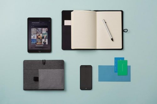 Agenda A5 cu buzunar pentru telefon si pix, 128 pagini, XD, KO, poliester, gri