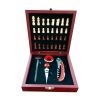 Set 4 accesorii vin in cutie cu tabla de sah, 169×49×169 mm, Everestus, 20FEB17206, Lemn, Maro